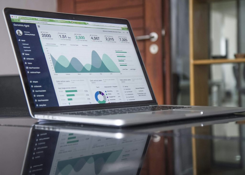 Statistiques et analyse de données sur un ordinateur portable